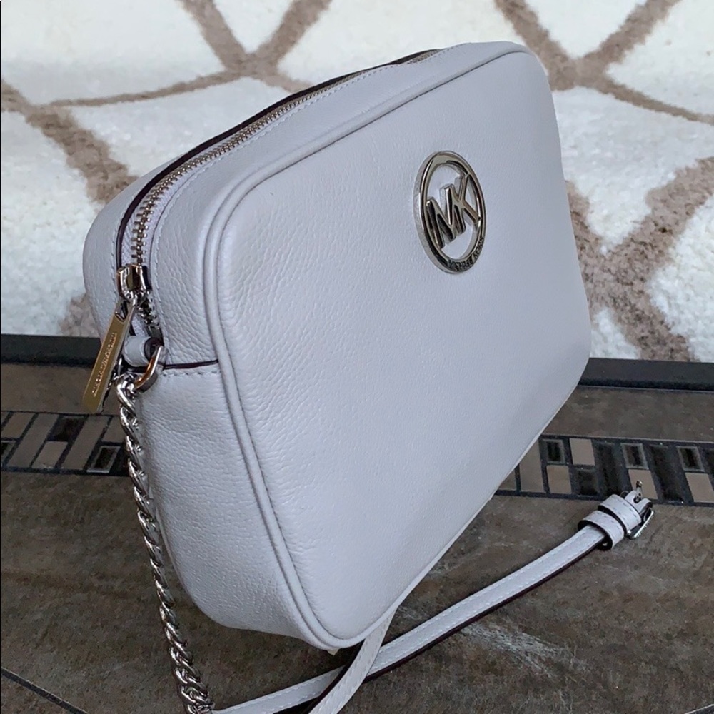 MICHAEL KORS FULTON LG EW CROSSBODY - Picture 14 of 16